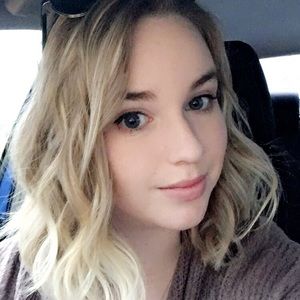 Meet your Posher, Allyson